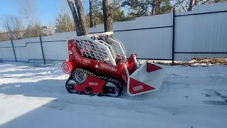 Супер погрузчик бортоповоротный на гусеничном ходу.Краб т-500 небольшой тест драйв  первые шаги