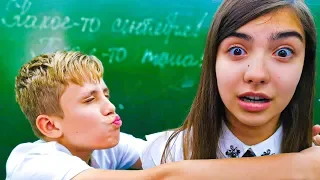 МЕЛКИЙ ЛЕЗЕТ ЦЕЛОВАТЬСЯ!! (Крутые детки) Cool Kids