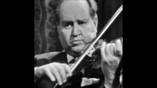 Oistrakh plays Mendelssohn - Violin Concerto in E minor [Part 1/4]