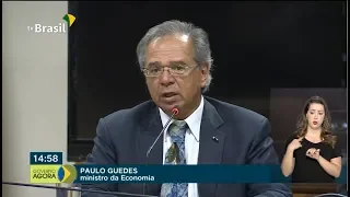 Paulo Guedes anuncia a devolução de 3 bilhões de reais da Caixa Econômica Federal ao Tesouro