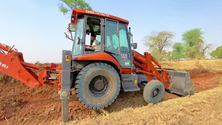 NEW TATA HITACHI SHINRAI BACKHOE AND LOADER FOR WATER SUPPLIES WITH LITTLE OPERTAR