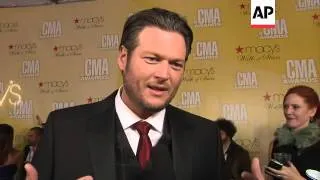 Stars including Taylor Swift, Blake Shelton, and Hayden Panettiere arrive at the Country Music Assoc