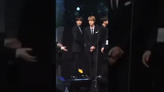 Jimin is wise. To avoid the speech he give the award to Suga which is the last to came 🤪🤣 #bts