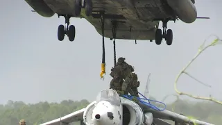 Terrifying Process of Airplane Pulling Out by Helicopter CH-53E Super Stallion