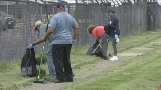 Volunteers pick up garbage, help clean Buffalo neighborhood