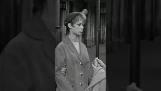 BRIGITTE BARDOT (1956) - En Effeuillant la Marguerite - track 1