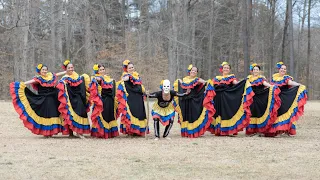 Takiri Folclor Latino "La Danza del Garabato"