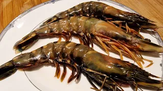 How to De-Vein XXXL Black Tiger Prawns and Keep the Shell On