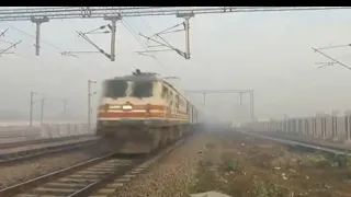 Madly Honking Gatimaan Express Moving With Full Speed In Dense Fog 🔥 || India's Fastest Train
