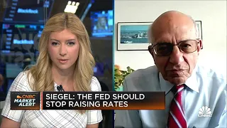 Wharton Professor Jeremy Siegel: Here's why the Fed should stop raising rates