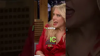 Kate McKinnon shows off Gal Gadot's impression 😂