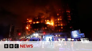 Valencia fire: At least four dead after apartment blocks blaze in Spain | BBC News