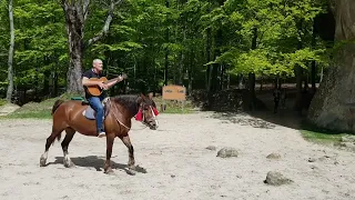 Скелі Довбуша-Т.Житинський(епізод 2)