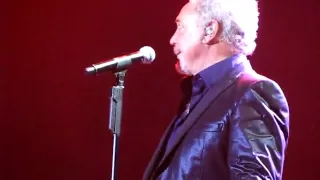 Save the Last Dance for Me - Tom Jones - LG Arena - October 2009 - Live