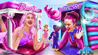 ¡Barbie y Kissy Missy Construyeron una Habitación Secreta! / ¡Casa de Muñecas en la Vida Real!