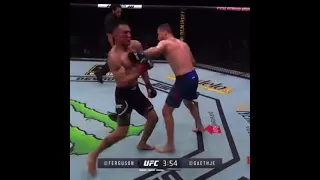 Justin Gaethje's trademark calf kick left hook combo💰