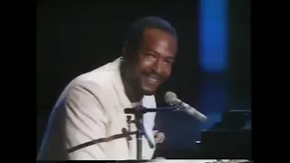 Marvin Gaye`s last live performance brings the crowd to its feet!