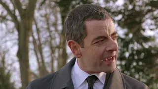 Johnny English (2003) - Refund At Bough (HD)