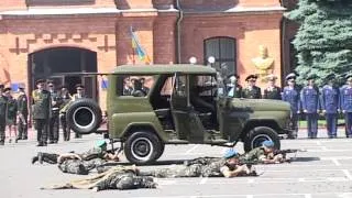 Курсанты-десантники Военной академии. Показательное выступление.