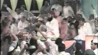 AnNabi Salluh Alleh - Owais Raza Qadri At Peshawar 2005