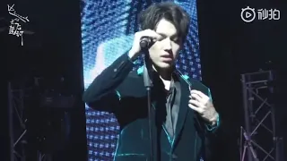 Dimash London concert 《SOS D'Un Terrien En Détresse ​》 HD fancam