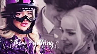 «There's nothing holdin me back» // Ben & Mal [Disney Descendants]