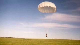 Прыжок с парашютом Д6 с высоты 800 метров. Алексей Дмитриев