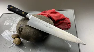 How to Sharpen A Knife With A Rock