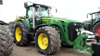 Straight Piped John Deere 8530 making fullpulls