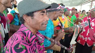 Imuagoro stringband at Kwikila station_ Heni 5