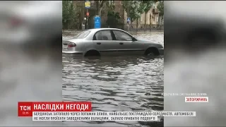 Майже три тисячі кубів води відкачали надзвичайники з затоплених дворів Бердянська