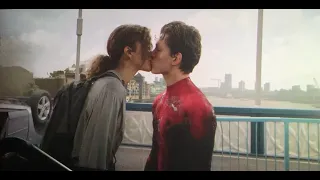 Peter and MJ Kiss Scene | Spider-Man: Far From Home (2019)