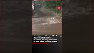 Himachal: Heavy rainfall continues in Shimla, causing rainwater to rush down the city streets