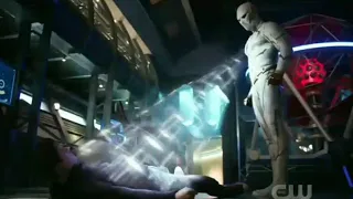 Godspeed Attacks Star Lab | The Flash 6x18(HD)