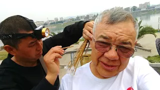 Ear Cleaning in China