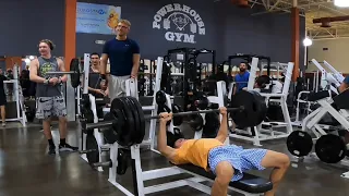 I’ve only ever seen ONE person doing THAT before - that’s THE dude - 365lb/165kg bench at 69kg/152lb