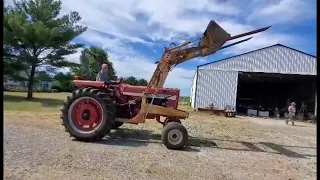 International 656 Hydro Loader Tractor