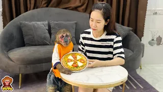 YoYo Jr asks Mom to help make a delicious pizza