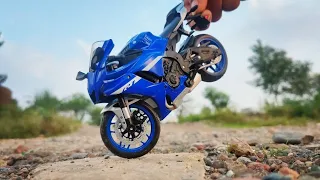 Unboxing of Diecast Model of Yamaha R1 Bike | Diecast Bike | Bike Stunts | Auto Legends |