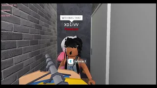 Patricia and Felicia are scared... ~FUNNY ROBLOX SKIT~