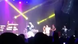 Shaggy - Go Fuck Yourself - Live Sydney 160515