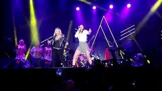 Anastacia & Natalia - I'm Outta Love | The Ultimate Collection Tour | Genk On Stage 2016