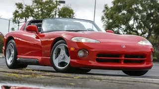 Dodge Viper (1992) Review : Unleashing American Muscle and Adrenaline