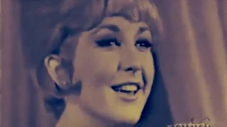 Angelica María "Con un beso pequeñísimo"   (1963)