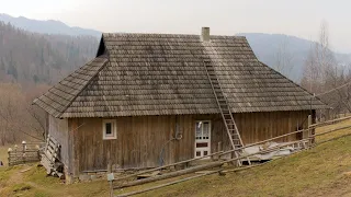 Harmony with Nature: The Day-to-Day of a Large Family in the Mountain Wilds