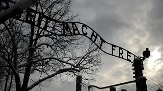 Осве́нцим  лагерь смерти.  Konzentrationslager Auschwitz.