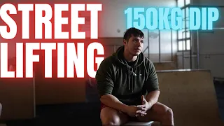 Co je to STREETLIFTING? 310KG DŘEP!