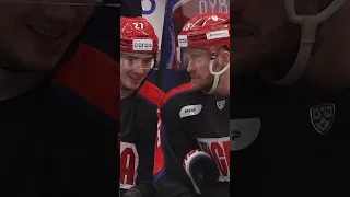 Что говорит Григоренко во время матча? Микрофон на хоккеисте #КХЛ