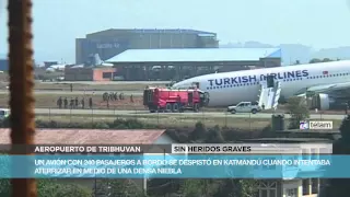 Un avión con 240 pasajeros se despistó en Katmandú