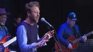 Christophe Maé reprend "Je me suis fait tout petit" de Georges Brassens